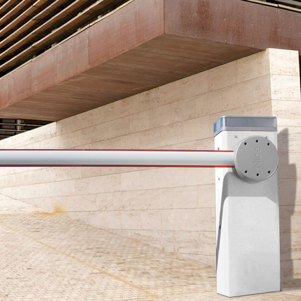 M-Bar / L-Bar Traffic Control